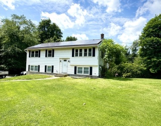 559 Pulpit Hill Rd, Amherst, Massachusetts, 6 Bedrooms Bedrooms, 8 Rooms Rooms,2 BathroomsBathrooms,Residential Income,For Sale,Pulpit Hill Rd,73551280