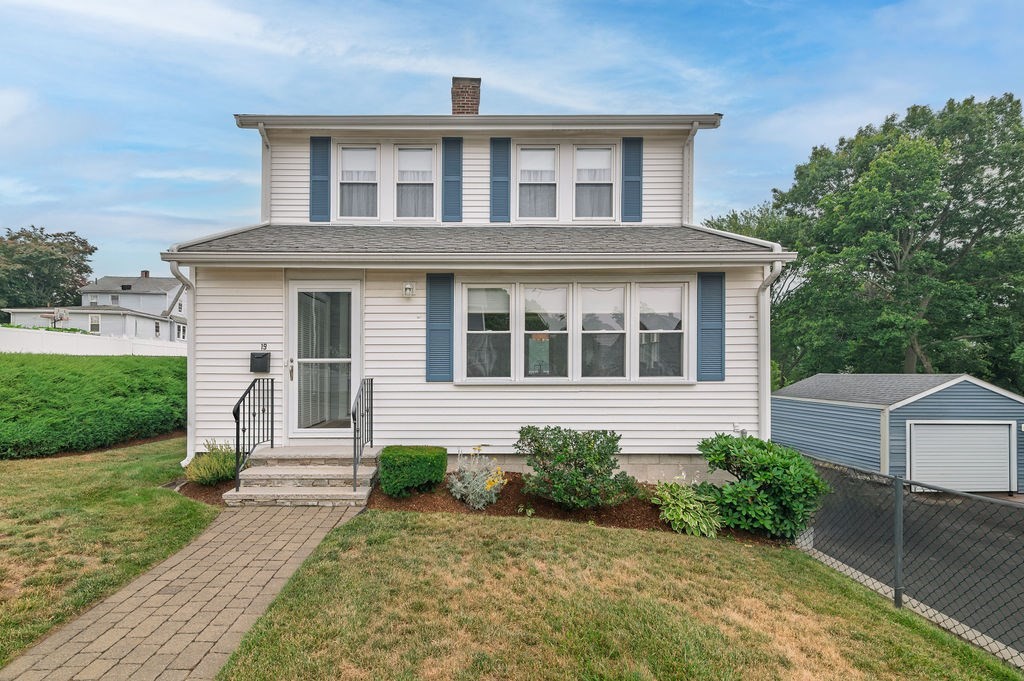 19 Newton Ave, Braintree, Massachusetts, 3 Bedrooms Bedrooms, 7 Rooms Rooms,2 BathroomsBathrooms,Residential,For Sale,Newton Ave,73551006