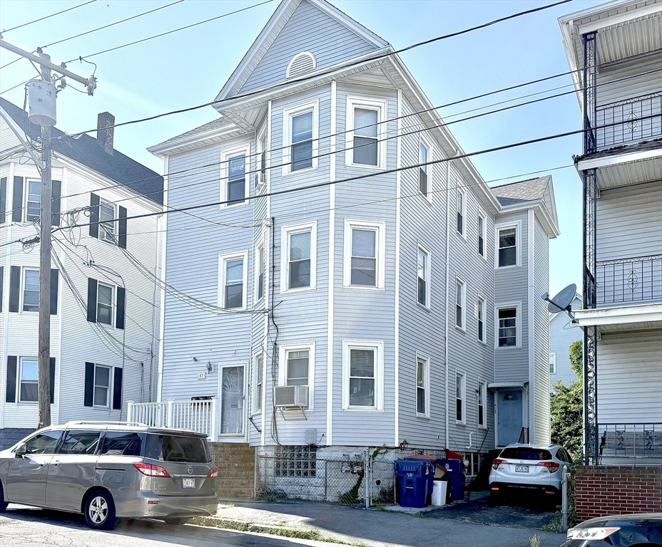 87 Hathaway St, New Bedford, Massachusetts, 9 Bedrooms Bedrooms, 15 Rooms Rooms,3 BathroomsBathrooms,Residential Income,For Sale,Hathaway St,73551309