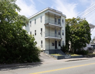 686 North Montello Street, Brockton, Massachusetts, 12 Bedrooms Bedrooms, 24 Rooms Rooms,6 BathroomsBathrooms,Residential Income,For Sale,North Montello Street,73551307