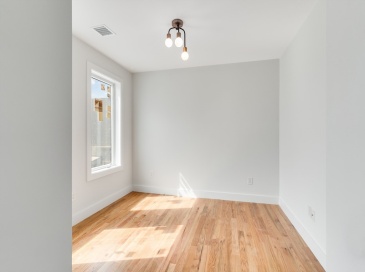 97 Condor Street, Boston, Massachusetts, 2 Bedrooms Bedrooms, 2 Rooms Rooms,1.5 BathroomsBathrooms,Residential Lease,For Rent,Condor Street,73551321