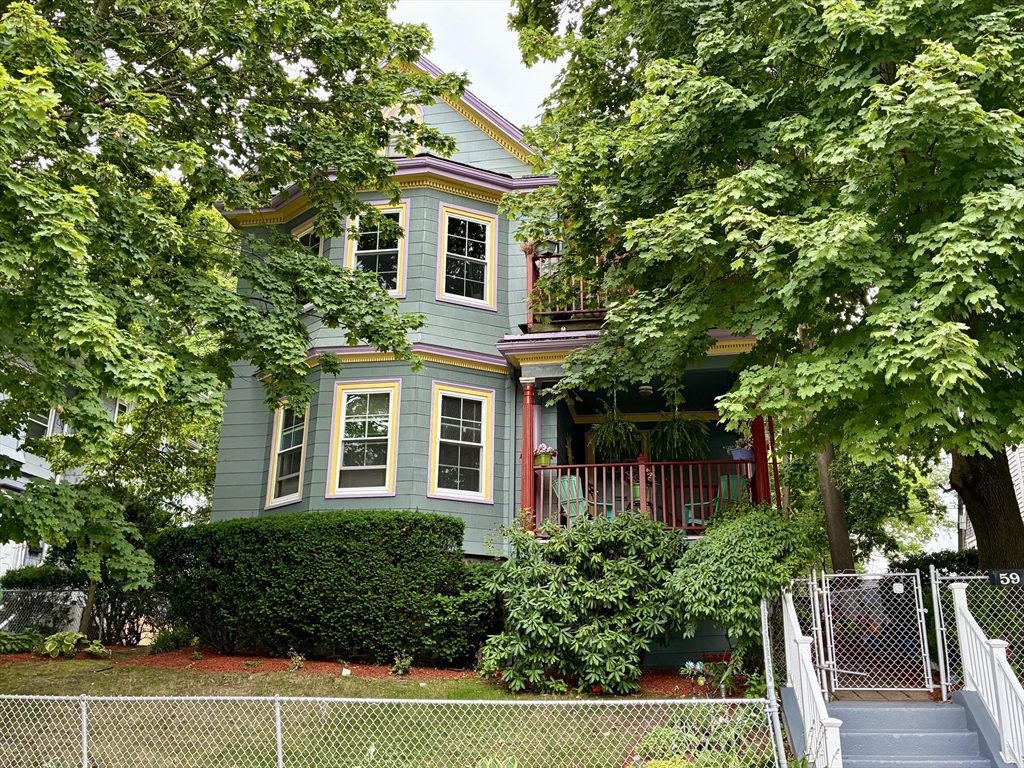 59 Esmond, Boston, Massachusetts, 2 Bedrooms Bedrooms, 5 Rooms Rooms,1 BathroomBathrooms,Residential Lease,For Rent,Esmond,73551322