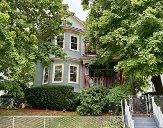 59 Esmond, Boston, Massachusetts, 2 Bedrooms Bedrooms, 5 Rooms Rooms,1 BathroomBathrooms,Residential Lease,For Rent,Esmond,73551322