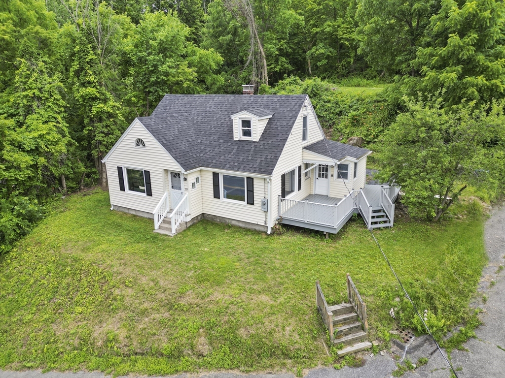 335 State St, North Adams, Massachusetts, 3 Bedrooms Bedrooms, 6 Rooms Rooms,1 BathroomBathrooms,Residential,For Sale,State St,73551312