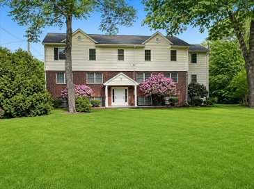 894 East Street, Walpole, Massachusetts, 3 Bedrooms Bedrooms, 7 Rooms Rooms,1.5 BathroomsBathrooms,Residential,For Sale,East Street,73551324 894 East Street, Walpole, Massachusetts, 3 Bedrooms Bedrooms, 7 Rooms Rooms,1.5 BathroomsBathrooms,Residential,For Sale,East Street,73551324