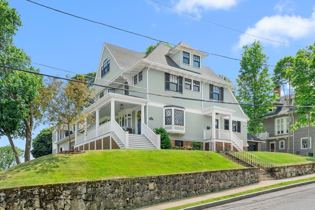 48 Terrace Rd, Medford, Massachusetts, 5 Bedrooms Bedrooms, 9 Rooms Rooms,3.5 BathroomsBathrooms,Residential,For Sale,Terrace Rd,73551075