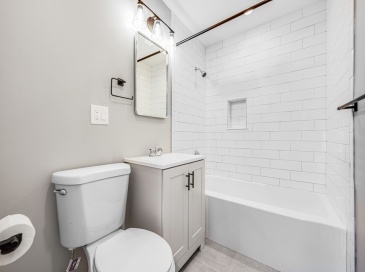 16 Waldemar Ave, Boston, Massachusetts, 1 Bedroom Bedrooms, 3 Rooms Rooms,1 BathroomBathrooms,Residential Lease,For Rent,Waldemar Ave,73551131