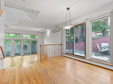 336 Harvard St., Cambridge, Massachusetts, 3 Bedrooms Bedrooms, 5 Rooms Rooms,2 BathroomsBathrooms,Residential Lease,For Rent,Harvard St.,73551134