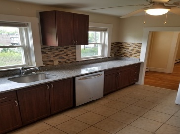 1186 Chestnut St, Newton, Massachusetts, 3 Bedrooms Bedrooms, 7 Rooms Rooms,1 BathroomBathrooms,Residential Lease,For Rent,Chestnut St,73551153