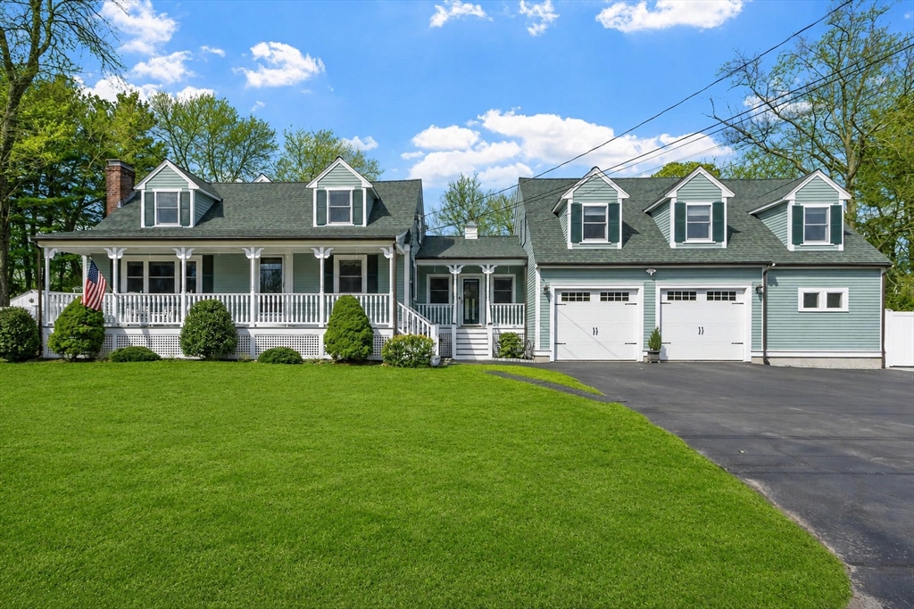 97 Hartwell Rd, Bedford, Massachusetts, 6 Bedrooms Bedrooms, 12 Rooms Rooms,4.5 BathroomsBathrooms,Residential,For Sale,Hartwell Rd,73551097