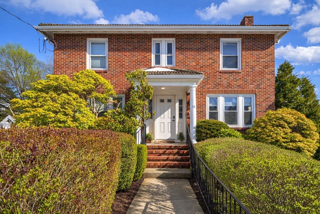 15 John St, Newton, Massachusetts, 3 Bedrooms Bedrooms, 6 Rooms Rooms,2.5 BathroomsBathrooms,Residential Lease,For Rent,John St,73551172