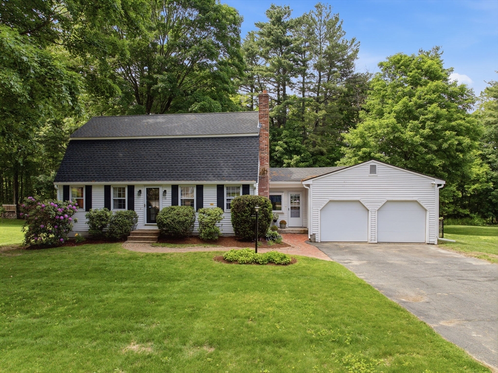10 Arnold Road, Framingham, Massachusetts, 3 Bedrooms Bedrooms, 7 Rooms Rooms,1.5 BathroomsBathrooms,Residential,For Sale,Arnold Road,73530475