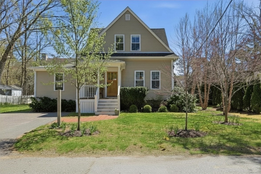69 Potter St, Concord, Massachusetts, 4 Bedrooms Bedrooms, 8 Rooms Rooms,2 BathroomsBathrooms,Residential,For Sale,Potter St,73509387