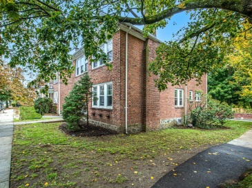 3 Portina Rd, Boston, Massachusetts, 2 Bedrooms Bedrooms, 5 Rooms Rooms,1 BathroomBathrooms,Residential Lease,For Rent,Portina Rd,73551198