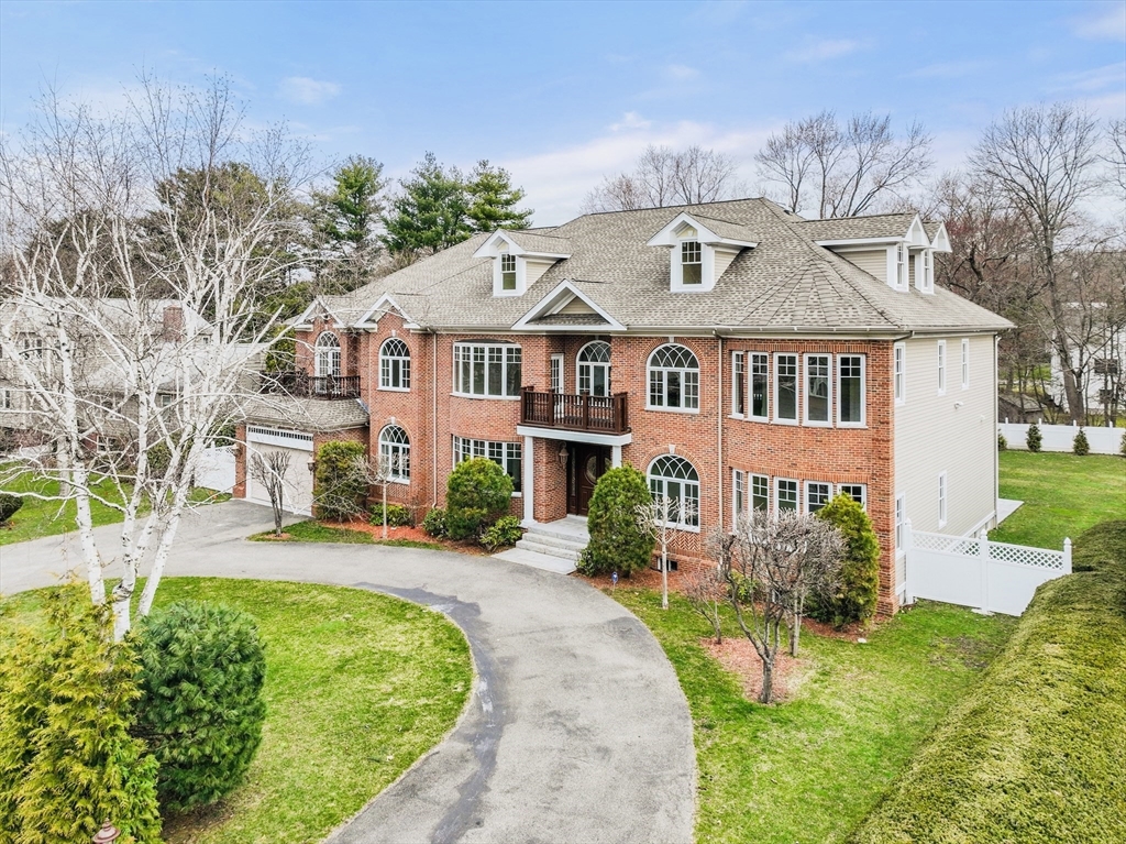 75 Woodfall Rd, Belmont, Massachusetts, 6 Bedrooms Bedrooms, 11 Rooms Rooms,7 BathroomsBathrooms,Residential,For Sale,Woodfall Rd,73551204