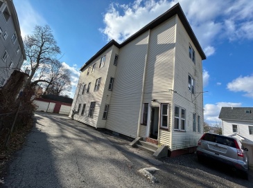 7 Bluff St, Worcester, Massachusetts, 12 Bedrooms Bedrooms, 21 Rooms Rooms,3 BathroomsBathrooms,Residential Income,For Sale,Bluff St,73551331