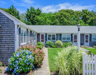 194 Captain Chase Rd, Dennis, Massachusetts, 1 Bedroom Bedrooms, 2 Rooms Rooms,2 BathroomsBathrooms,Residential,For Sale,Captain Chase Rd,73548114