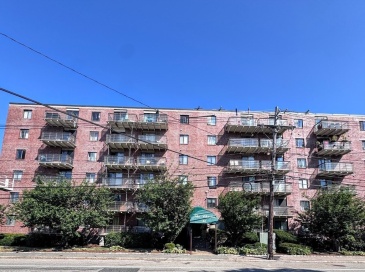 46 Cochituate Road, Framingham, Massachusetts, 2 Bedrooms Bedrooms, 4 Rooms Rooms,1 BathroomBathrooms,Residential,For Sale,Cochituate Road,73551333