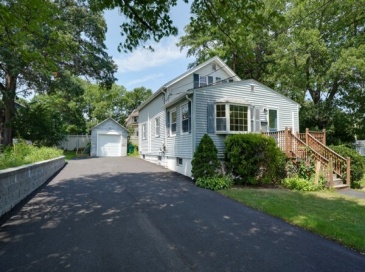 9 Harriett Ave, Burlington, Massachusetts, 3 Bedrooms Bedrooms, 7 Rooms Rooms,1 BathroomBathrooms,Residential Lease,For Rent,Harriett Ave,73551366 9 Harriett Ave, Burlington, Massachusetts, 3 Bedrooms Bedrooms, 7 Rooms Rooms,1 BathroomBathrooms,Residential Lease,For Rent,Harriett Ave,73551366