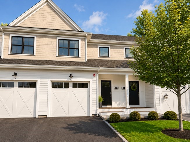 10 Southfield Ln, Sherborn, Massachusetts, 2 Bedrooms Bedrooms, 6 Rooms Rooms,2.5 BathroomsBathrooms,Residential Lease,For Rent,Southfield Ln,73551373
