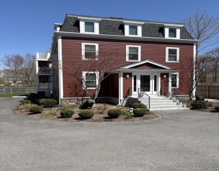 56 Spring St, Cohasset, Massachusetts, 2 Bedrooms Bedrooms, 4 Rooms Rooms,1 BathroomBathrooms,Residential Lease,For Rent,Spring St,73551394