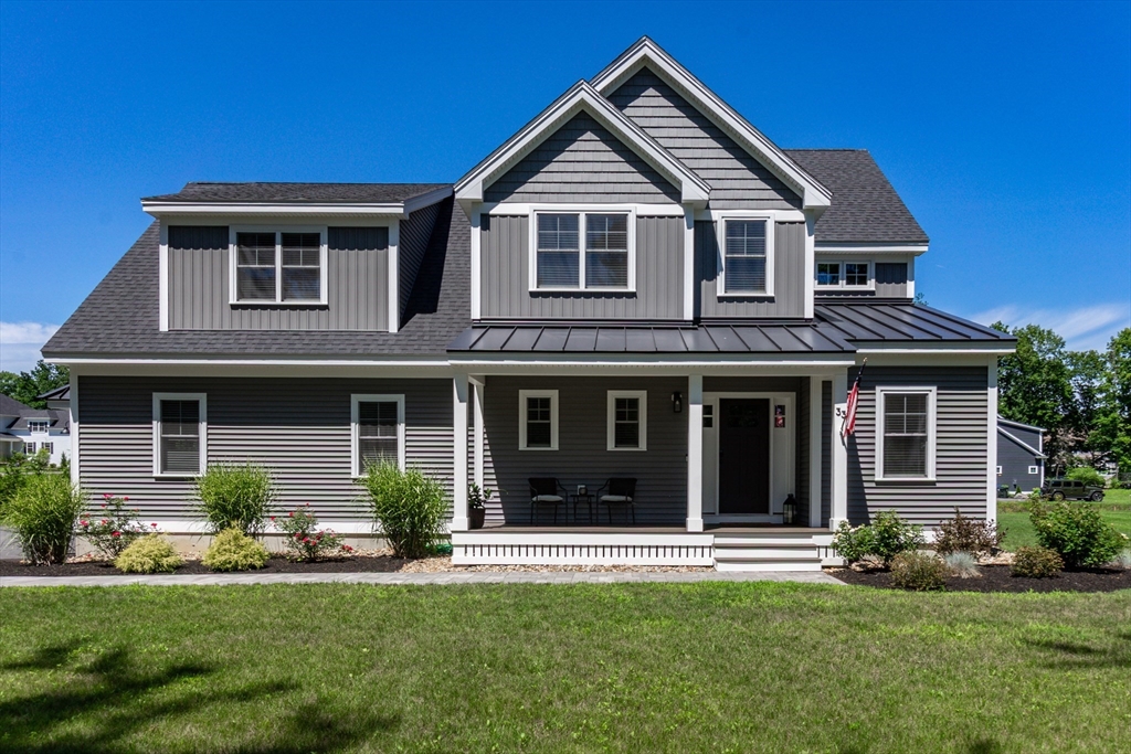 33 North St, Danvers, Massachusetts, 4 Bedrooms Bedrooms, 9 Rooms Rooms,3.5 BathroomsBathrooms,Residential,For Sale,North St,73548283