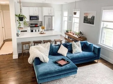 9 Upham Ave, Boston, Massachusetts, 3 Bedrooms Bedrooms, 7 Rooms Rooms,2 BathroomsBathrooms,Residential Lease,For Rent,Upham Ave,73551403