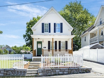 12 Quigley Avenue, Chelmsford, Massachusetts, 4 Bedrooms Bedrooms, 7 Rooms Rooms,1.5 BathroomsBathrooms,Residential,For Sale,Quigley Avenue,73551337