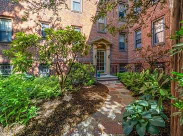16 Ware Street, Cambridge, Massachusetts, 1 Bedroom Bedrooms, 3 Rooms Rooms,1 BathroomBathrooms,Residential Lease,For Rent,Ware Street,73551416