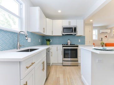 34R Underhill St, Winthrop, Massachusetts, 2 Bedrooms Bedrooms, 4 Rooms Rooms,2 BathroomsBathrooms,Residential,For Sale,Underhill St,73550972
