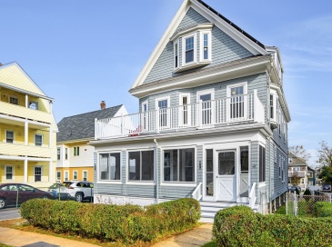 157 Langdon Ave, Watertown, Massachusetts, 3 Bedrooms Bedrooms, 6 Rooms Rooms,2 BathroomsBathrooms,Residential Lease,For Rent,Langdon Ave,73515479