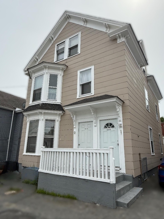 2 Avon Pl, Haverhill, Massachusetts, 6 Bedrooms Bedrooms, 12 Rooms Rooms,3 BathroomsBathrooms,Residential Income,For Sale,Avon Pl,73528540