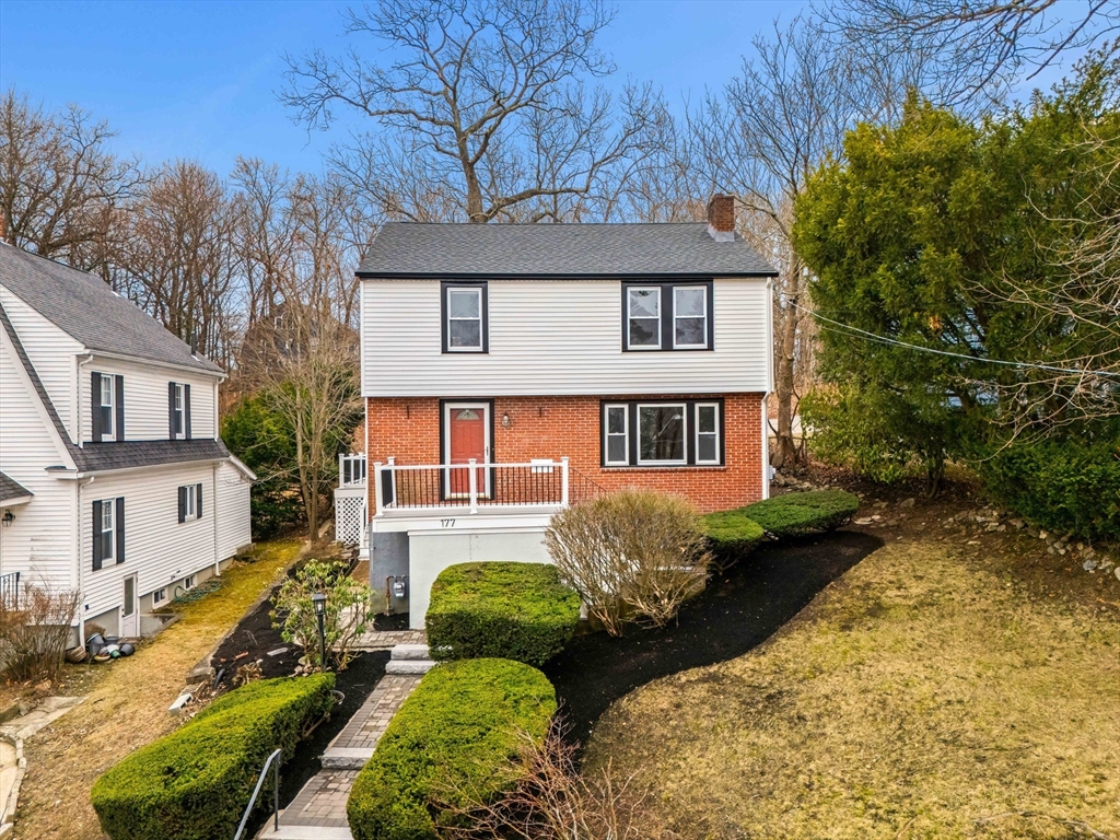 177 Brooks Street, Medford, Massachusetts, 3 Bedrooms Bedrooms, 9 Rooms Rooms,1.5 BathroomsBathrooms,Residential,For Sale,Brooks Street,73494350