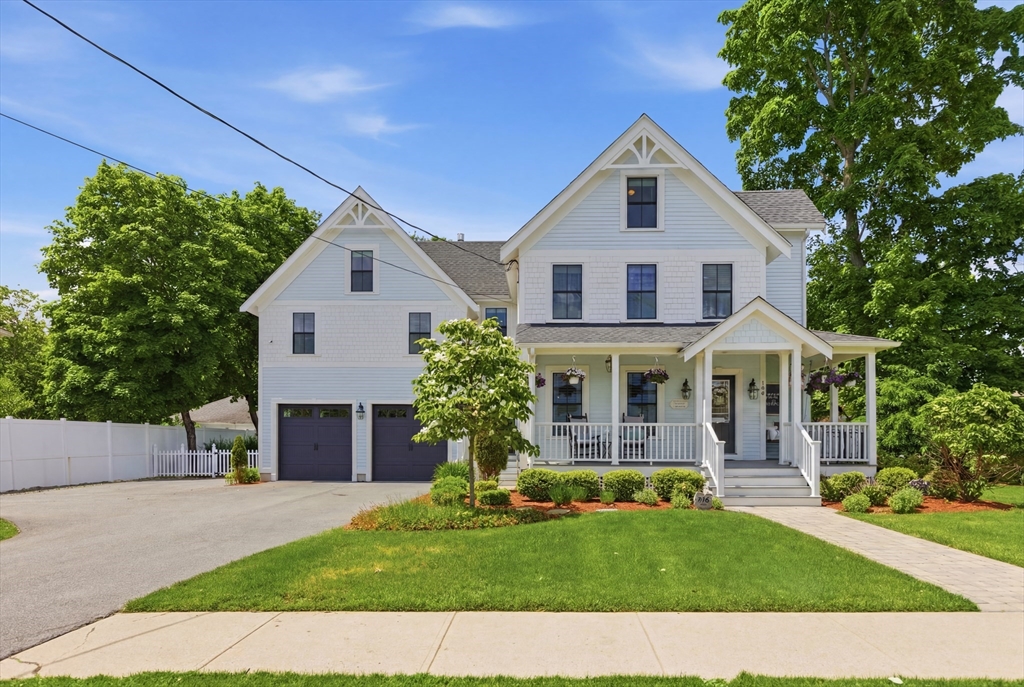 146 Church Street, Wilmington, Massachusetts, 4 Bedrooms Bedrooms, 8 Rooms Rooms,2.5 BathroomsBathrooms,Residential,For Sale,Church Street,73528817