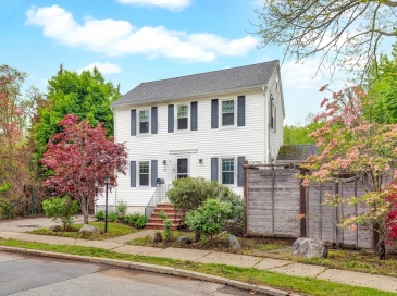 55 Brookside Ave., Winchester, Massachusetts, 3 Bedrooms Bedrooms, 6 Rooms Rooms,1 BathroomBathrooms,Residential,For Sale,Brookside Ave.,73517006