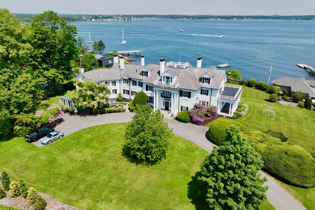 4 Broadmere Way, Marblehead, Massachusetts, 9 Bedrooms Bedrooms, 20 Rooms Rooms,7 BathroomsBathrooms,Residential,For Sale,Broadmere Way,73124902