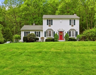 233 Cedar Swamp Rd, Monson, Massachusetts, 3 Bedrooms Bedrooms, 10 Rooms Rooms,2.5 BathroomsBathrooms,Residential,For Sale,Cedar Swamp Rd,73517508