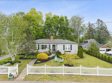 194 Grove Ave, Somerset, Massachusetts, 3 Bedrooms Bedrooms, 8 Rooms Rooms,2 BathroomsBathrooms,Residential,For Sale,Grove Ave,73516994 194 Grove Ave, Somerset, Massachusetts, 3 Bedrooms Bedrooms, 8 Rooms Rooms,2 BathroomsBathrooms,Residential,For Sale,Grove Ave,73516994