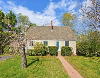 1 Cheyenne Dr, Hubbardston, Massachusetts, 3 Bedrooms Bedrooms, 6 Rooms Rooms,1 BathroomBathrooms,Residential,For Sale,Cheyenne Dr,73516525