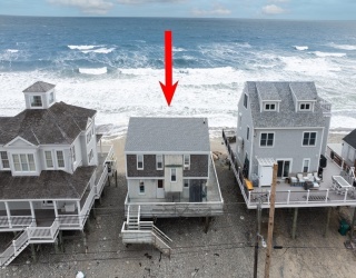 300 Central Ave, Scituate, Massachusetts, 4 Bedrooms Bedrooms, 7 Rooms Rooms,1.5 BathroomsBathrooms,Residential,For Sale,Central Ave,73536937