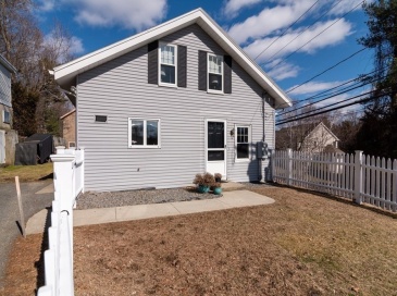 132 Grant St, Lexington, Massachusetts, 3 Bedrooms Bedrooms, 7 Rooms Rooms,2 BathroomsBathrooms,Residential Lease,For Rent,Grant St,73551458 132 Grant St, Lexington, Massachusetts, 3 Bedrooms Bedrooms, 7 Rooms Rooms,2 BathroomsBathrooms,Residential Lease,For Rent,Grant St,73551458