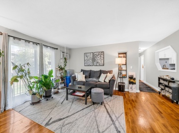 440 North Ave, Haverhill, Massachusetts, 1 Bedroom Bedrooms, 3 Rooms Rooms,1 BathroomBathrooms,Residential,For Sale,North Ave,73534426