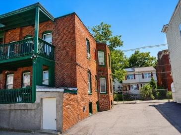 56 Marlborough St, Chelsea, Massachusetts, 6 Bedrooms Bedrooms, 9 Rooms Rooms,3 BathroomsBathrooms,Residential,For Sale,Marlborough St,73551649 56 Marlborough St, Chelsea, Massachusetts, 6 Bedrooms Bedrooms, 9 Rooms Rooms,3 BathroomsBathrooms,Residential,For Sale,Marlborough St,73551649