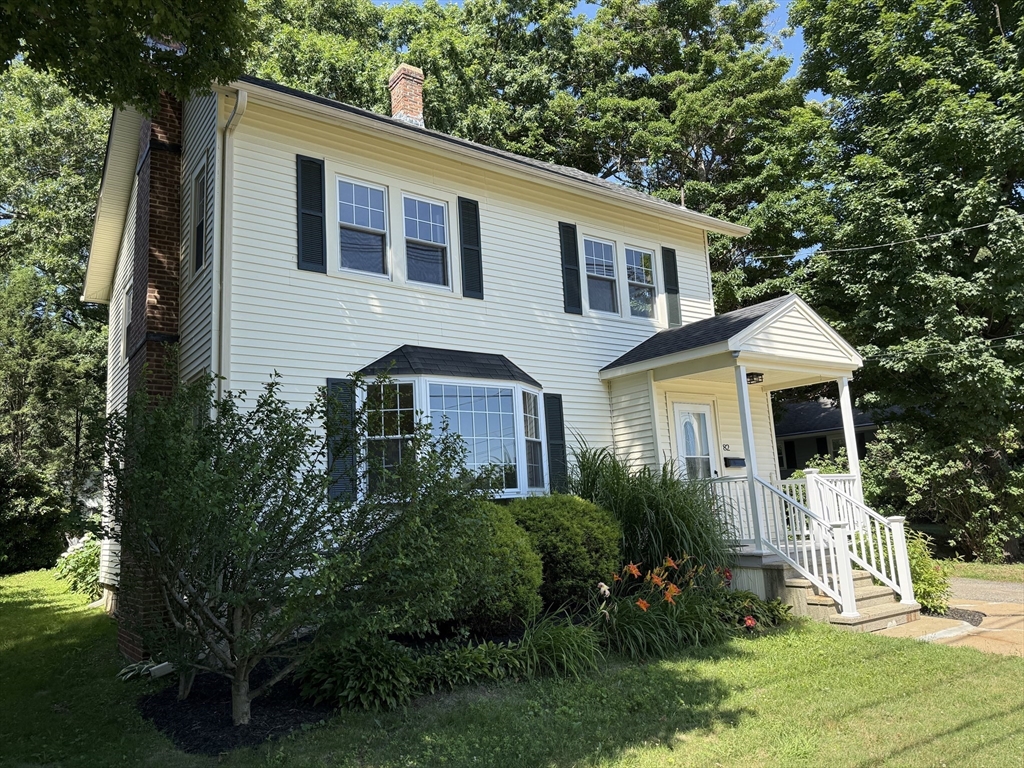 82 Hartwell St, Southbridge, Massachusetts, 3 Bedrooms Bedrooms, 7 Rooms Rooms,1.5 BathroomsBathrooms,Residential,For Sale,Hartwell St,73551719