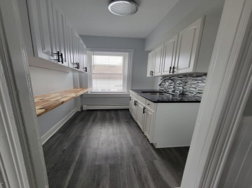 13 Regent Ave, Providence, Rhode Island, 3 Bedrooms Bedrooms, 6 Rooms Rooms,1 BathroomBathrooms,Residential Lease,For Rent,Regent Ave,73551537
