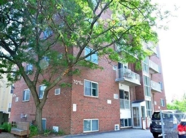 70 Park St, Somerville, Massachusetts, 2 Bedrooms Bedrooms, 4 Rooms Rooms,1 BathroomBathrooms,Residential Lease,For Rent,Park St,73515171