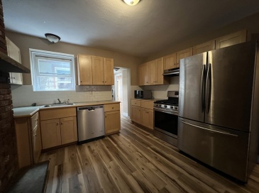99 Salem St., Boston, Massachusetts, 3 Bedrooms Bedrooms, 5 Rooms Rooms,1 BathroomBathrooms,Residential Lease,For Rent,Salem St.,73526924 99 Salem St., Boston, Massachusetts, 3 Bedrooms Bedrooms, 5 Rooms Rooms,1 BathroomBathrooms,Residential Lease,For Rent,Salem St.,73526924
