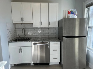 34 Marie Ave, Everett, Massachusetts, 2 Bedrooms Bedrooms, 4 Rooms Rooms,1 BathroomBathrooms,Residential Lease,For Rent,Marie Ave,73551596