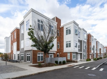 60 Cross St E, Somerville, Massachusetts, 1 Bedroom Bedrooms, 3 Rooms Rooms,1 BathroomBathrooms,Residential Lease,For Rent,Cross St E,73551623