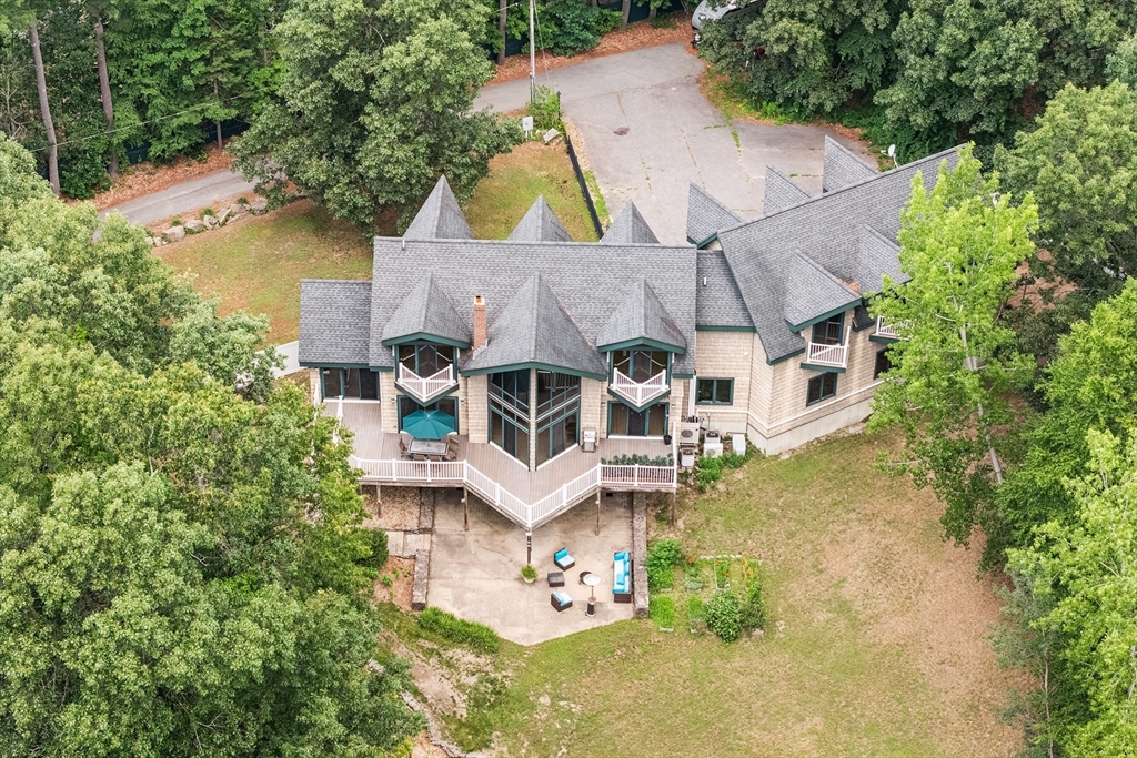 48 Sherburne Ave, Tyngsborough, Massachusetts, 4 Bedrooms Bedrooms, 17 Rooms Rooms,2.5 BathroomsBathrooms,Residential,For Sale,Sherburne Ave,73551568